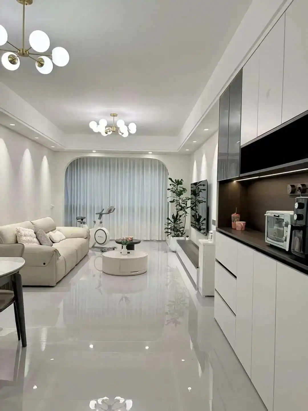 1763618733178429.jpg 1763618733178429.jpg